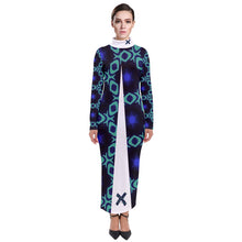 Load image into Gallery viewer, Blu/teal print Turtleneck Maxi Dress
