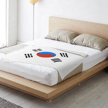 Load image into Gallery viewer, Korean flag print blanket
