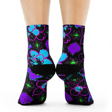 Load image into Gallery viewer, Crew Socks purple flowers print
