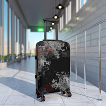 Load image into Gallery viewer, American Theme print Cabin Suitcase
