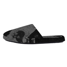 Load image into Gallery viewer, Blk/grey skull Print D35 Slippers unisex
